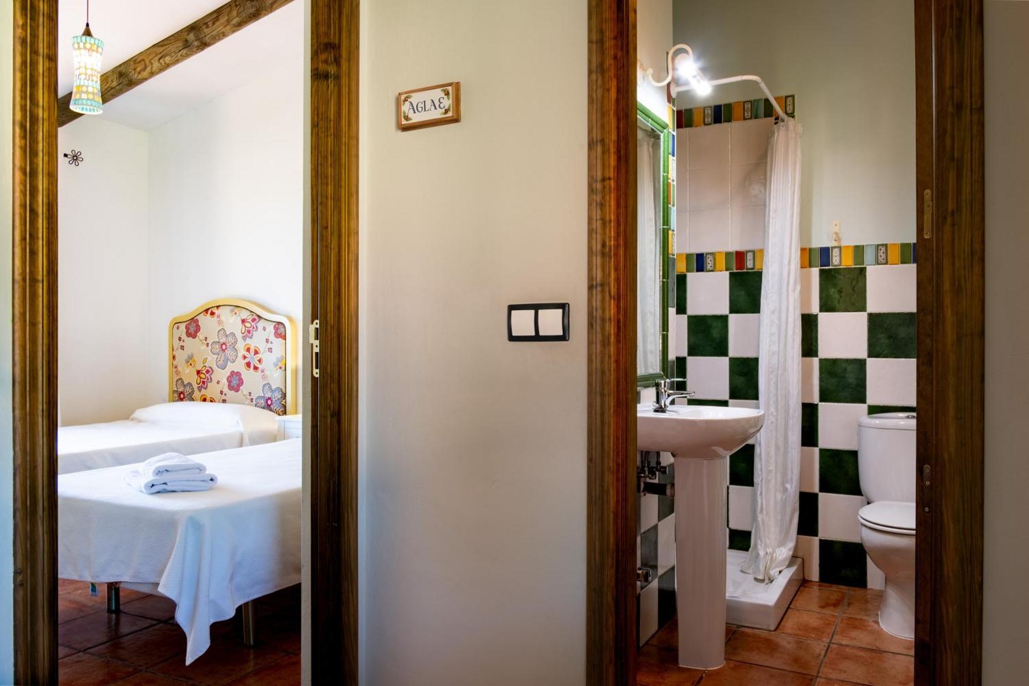 Amaltea Pension Candeleda Buitenkant foto